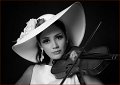 78 - BELEN VIOLIN AND BOW - COWLES SUSAN - united states